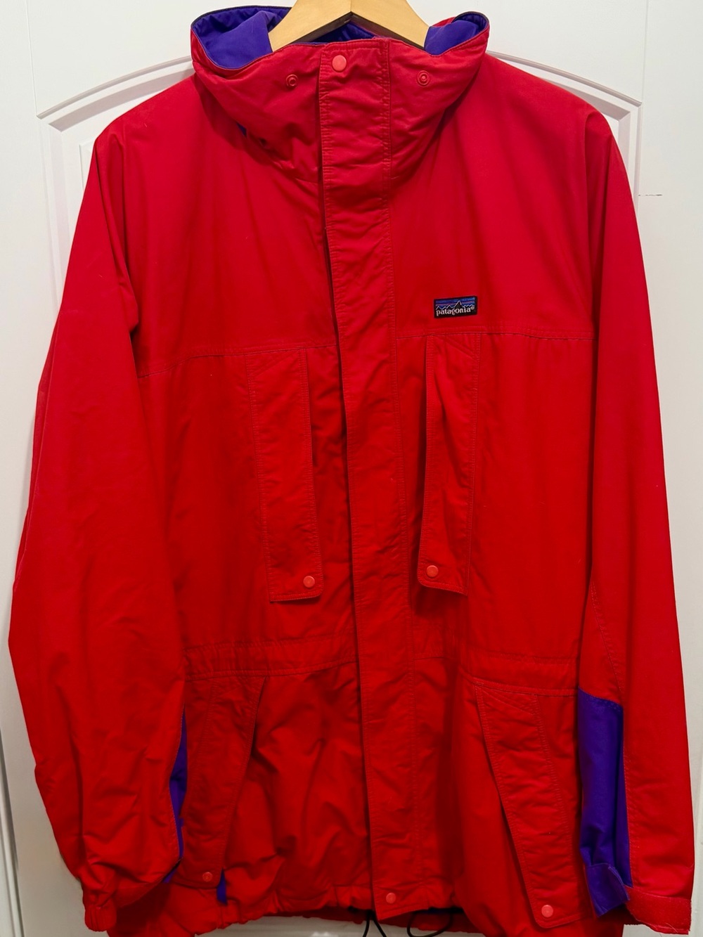 Vintage 1990’s Patagonia Red and blue Men’s Nylon Jacket Size XL